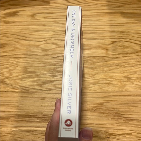 One Day in December by Josie Silver - Paperback - Picture 5 of 6